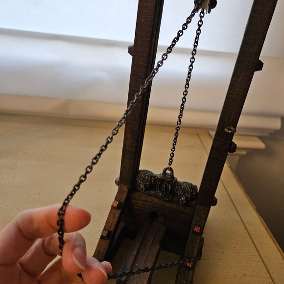 MUST SELL! Guillotine Cigar Cutter - Picture 7 of 8